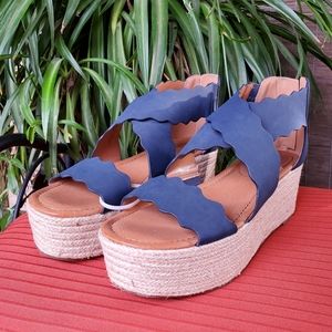 Wavy Platform Sandles